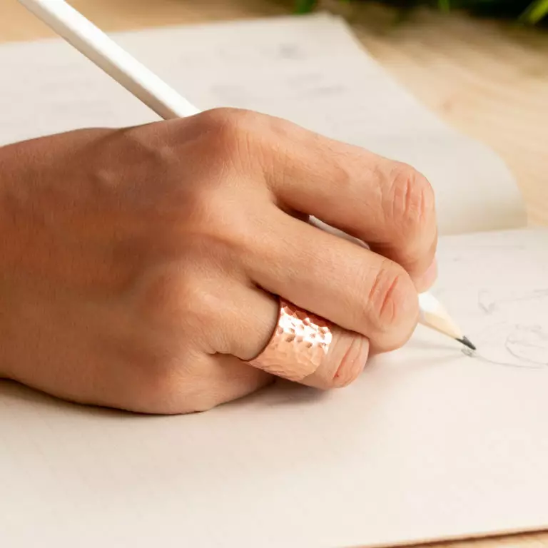 A copper pipe can be used to make a ring