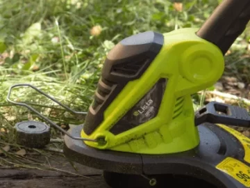 Grass trimmer. What is it for and how is it used?